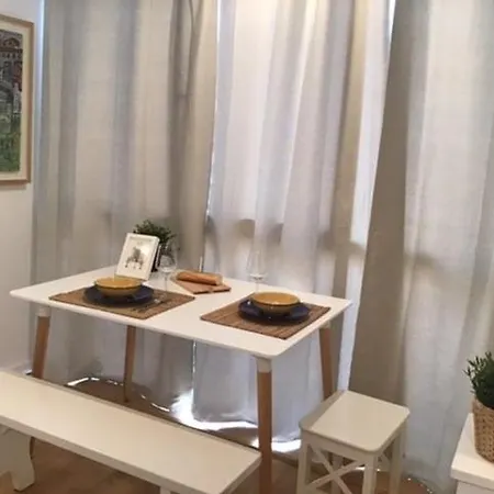 Duplex In The Center Of アパート リバデセリャ